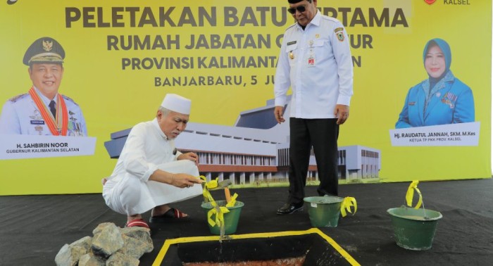 Peletakan batu pertama rumah jabatan Gubernur Kalsel pada Rabu (4/6/2024). (SuarIndonesia/Adv)