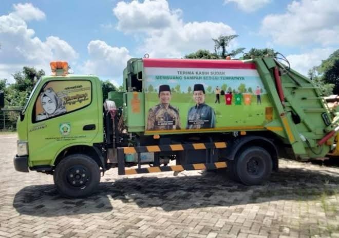 inovasi yang berbasis layanan publik bernama SI ANGSA, (Sistem Informasi Angkutan Sampah)