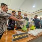 Polres Balangan bersama Forkopimda memusnahkan narkotika jenis sabu-sabu dan obat terlarang mengandung zat karisoprodol, pada Kamis (6/6/2024). (SuarIndonesia/Adv)