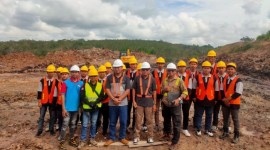 Dinas Koperasi, Usaha Kecil Menengah dan Tenaga Kerja Kabupaten Balangan, menyiapkan sumber daya manusia, yang terampil dalam bidang kerja melalui pelatihan alat berat dan mobil sarana. (SuarIndonesia/Adv)