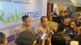 Karo PID Div Humas Polri Brigjen Pol Tjahyono Saputro Kabid Humas Polda Kalsel Kombes Pol Adam Erwindi 