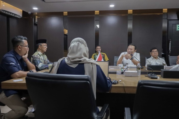 Komisi II DPRD Kalsel berkunjung ke PT. SIER Jatim dan banyak hal yang dapat ditiru untuk bisa diadaptasi di Banua, pada Selasa (11/6/24). (SuarIndonesia/Adv