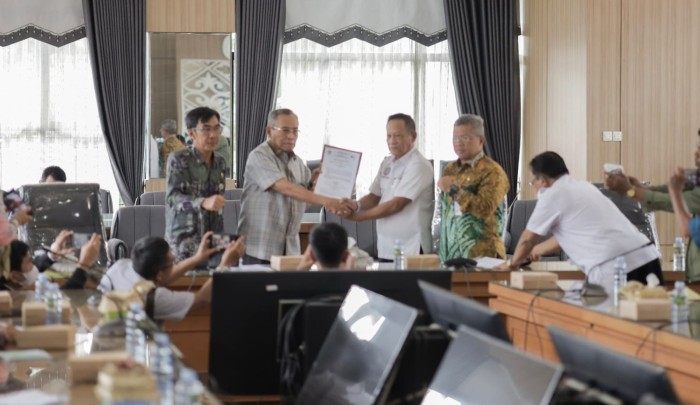 Dewan Perwakilan Rakyat Daerah (DPRD) Provinsi Kalimantan Selatan (Kalsel) secara tegas turut menyikapi persoalan pro dan kontra atas Peraturan Pemerintah (PP) No. 21 Tahun 2024 perubahan atas PP No. 25 Tahun 2020 tentang Penyelenggaraan Tabungan Perumahan Rakyat (Tapera) *SuarIndonesia/iST)