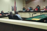 Terdakwa Rafi’i Effendi mantan Kepala Dinas Pariwisata Kabupaten Tanah Laut diduga menilep uang yang diterima oleh dinas tersebut, dituntut 15 bulan penjara (SuarIndonesia/HD)