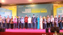Pj Gubernur Kalbar Harisson saat menghadiri kegiatan Rakerkesda Kalbar 2024 di Pontianak, Jumat (21/6/2024). [Antara/HO-Lia Apriyani]