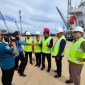 Anggota Komisi V DPR RI melakukan kunjungan kerja ke Terminal Kijing Pelabuhan Pontianak di Kabupaten Mempawah di mana kunjungan yang dipimpin oleh Ketua Komisi V DPR RI, Lasarus. [ANTARA/HO-Tim Komisi V DPR RI]