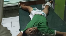 Tersangka pencuri, Bakhrivan (31), teriak-teriak sendiri dan akhirnya dilakukan observasi di Rumah Sakit Jiwa (RSJ) Sambang Lihum, Jum'at (21/6/2024). (SuarIndonesia/DO)