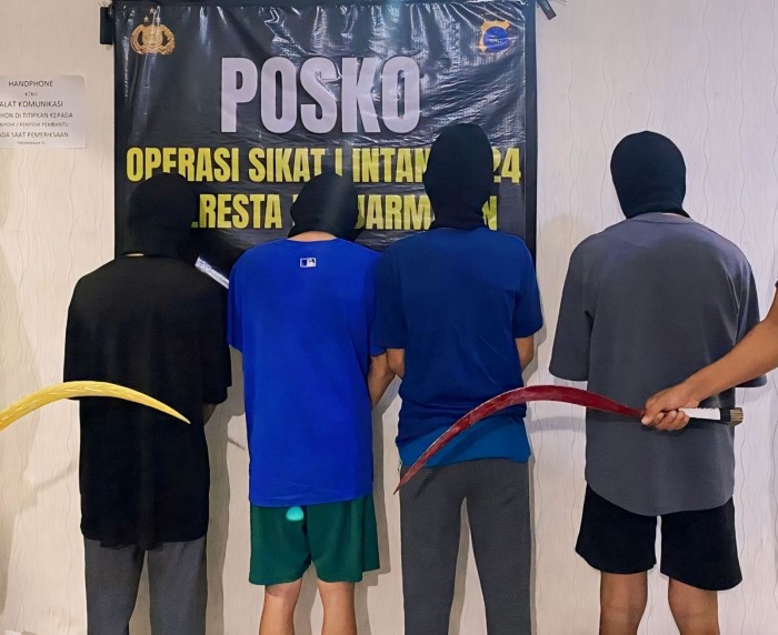 Tim Gabungan Macan Sat Reskrim Polresta Banjarmasin berhasil amankan 4 remaja yang membuat masyarakat resah dengan aksi mereka diduga melakukan tawuran (SuarIndonesia/Ist)