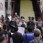 Aksi berlangsung di depan Kantor DPRD Provinsi Kalimantan Selatan, Jalan Lambung Mangkurat, Banjarmasin, Senin (24/6/2024). (SuarIndopnesia/HM)