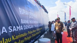 
Pelepasan Ekspedisi Rupiah Berdaulat 2024 di Satrol Lantamal XII Pontianak, Jumat (7/6/2024). [ANTARA/Dedi]