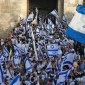 Lebih dari seribu pemukim Israel menyerbu halaman Masjid Al-Aqsa di Yerusalem Timur yang diduduki di bawah perlindungan polisi pada Rabu (5/6/2024) pagi. [AHMAD GHARABLI/AFP VIA GETTY IMAGES]