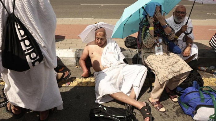 Jemaah haji meninggal dunia akibat panas ekstrem di Saudi mencapai 1.000 orang. [AFP/FADEL SENNA]