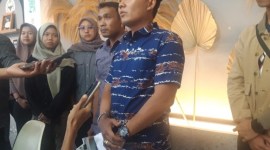 kuasa hukum korban dari Kantor JUSTITIA LAW FIRM & Co,Bernard Doni didampingi Muhammad Maulana, pada wartawan, Jumat (7/6/2024) (SuarIndonesia/ZI)