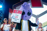 Peluncuran Pemilihan Wali Kota dan Wakil Wali Kota Banjarbaru, Surata, Maskot Pilkada, dan Jingle Pilkada 2024 di lapangan Dr Murdjani pada Jumat (14/6/2024) dilanjut Sabtu (15/6/2024)  malam dengan konser artis ibukota .(SuarIndonesia/Ist)
