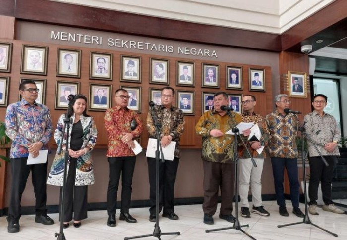 Koordinator ICW Agus Sunaryanto dalam konferensi pers usai mengikuti pertemuan tertutup sekitar dua jam dengan para Panitia Seleksi Calon Pimpinan KPK di Kantor Sekretariat Negara, Jakarta, Senin (10/6/2024) siang. [ICW]