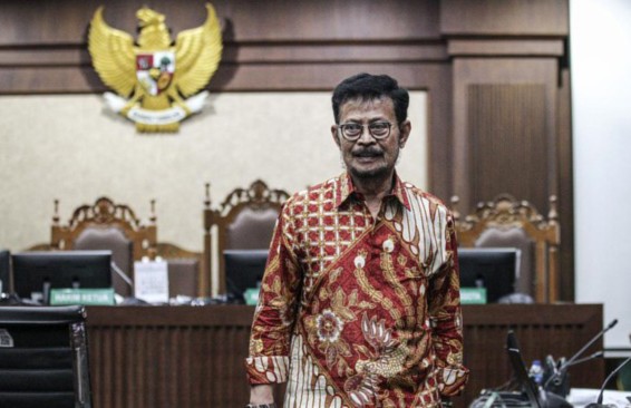 Mantan Menteri Pertanian Syahrul Yasin Limpo dituntut 12 tahun penjara dalam kasus pemerasan di lingkungan Kementerian Pertanian (SYL) dituntut. [ANTARA FOTO/Dhemas Reviyanto]