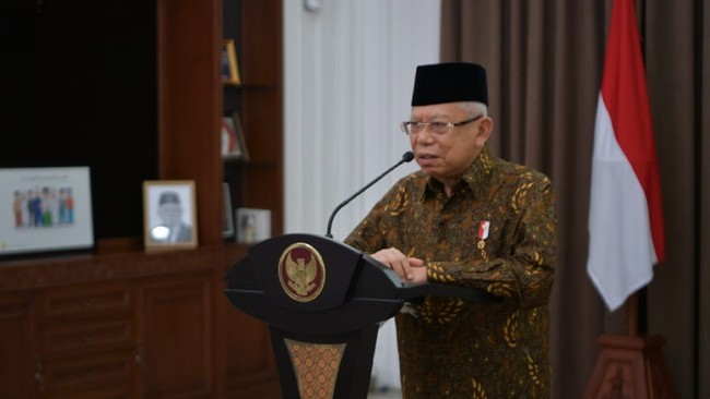 Wapres Ma'ruf Amin mengusulkan agar penerima dana bansos yang memakainya untuk judi online agar dicabut haknya. [Arsip Setwapres]