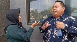 Bagus Sahputra ketika diwawancarai wartawan di Sangatta. (ANTARA/M Ghofar)