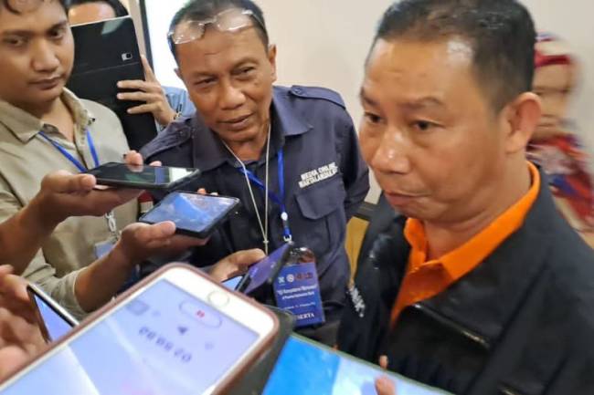 Ketua Satgas Informasi Bencana Badan Penanggulangan Bencana Daerah (BPBD) Kalimantan Barat, Daniel. [ANTARA/Rendra Oxtora]