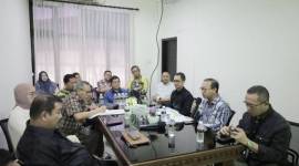 Panitia Khusus (Pansus) Rancangan Peraturan Daerah (Ranperda) DPRD Kalsel mendatangi PT Jamkrida Jawa Timur (Perseroda). Jumat (12/7/2024) (SuarIndonesia/Ist