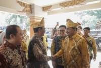 etua DPRD Kalsel H Supian HK saat mengunjungi pengukuhan Pengurus Wilayah Kerukunan Bubuhan Banjar (KBB) Provinsi Bali, di kawasan hotel berbintang di Sanur, Denpasar Sanur. Sabtu (19/7/2024). *SuarIndonesia/HM)