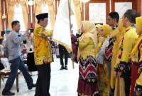 Paman Birin juga melantik dan mengukuhkan IKA Asoka periode 2024-2029 yang diketuai Noor Hafifah, Sabtu (27/7/2024) (SuarIndonesia/Adv)