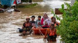 BPBD Sulsel melaporkan enam kecamatan di Kabupaten Luwu dilanda bencana banjir dan longsor. Sekitar 500 kepala keluarga (KK) terdampak. [ANTARA FOTO/Arnas P]