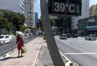 Foto Ilustrasi. Data terbaru menunjukkan suhu rata-rata Dunia selama satu tahun terakhir, meningkat 1,5 derajat Celsius lebih tinggi dari era pra-industri. [AFP/MIGUEL SCHINCARIOL]
