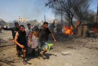 Pejabat kesehatan Gaza mengatakan lebih dari 90 orang tewas dalam serangan pada hari Sabtu (13/7/2024) dan lebih dari 300 orang terluka. [REUTERS/Hatem Khaled]