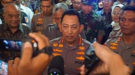 Kapolri Jenderal Listyo Sigit Prabowo mencari tahu sosok inisial T yang disebut sebagai pengendali judi online lewat pemanggilan Ketua BP2MI Benny Rhamdani. (CNN Indonesia/Tunggul)