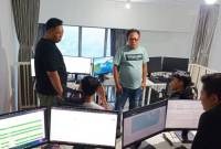 Polisi menggerebek sebuah unit apartemen di kawasan Grogol Petamburan, Jakarta Barat (Jakbar) yang dijadikan markas judi online. [Foto: Istimewa]