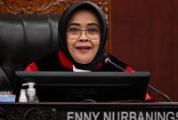 Hakim MK meminta Novel Baswedan dkk untuk memperjelas permohonan uji materiil Pasal 29 huruf e UU KPK terkait syarat usia minimal calon pimpinan (capim). [AFP/ADEK BERRY]