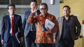 Komisi Pemberantasan Korupsi (KPK) bakal menjadwalkan ulang pemanggilan Sekretaris Jenderal PDIP Hasto Kristiyanto sebagai saksi dalam kasus dugaan korupsi di lingkungan Direktorat Jenderal Perkerataapian (DJKA) Kementerian Perhubungan. [ANTARA FOTO/ASPRILLA DWI ADHA]