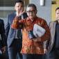 Komisi Pemberantasan Korupsi (KPK) bakal menjadwalkan ulang pemanggilan Sekretaris Jenderal PDIP Hasto Kristiyanto sebagai saksi dalam kasus dugaan korupsi di lingkungan Direktorat Jenderal Perkerataapian (DJKA) Kementerian Perhubungan. [ANTARA FOTO/ASPRILLA DWI ADHA]