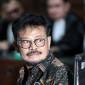 Menteri Pertanian (Mentan) periode 2019—2023 Syahrul Yasin Limpo (SYL) menjalani sidang vonis kasus tindak pidana korupsi di Pengadilan Negeri Jakarta Pusat, Kamis (11/7/2024). SYL divonis pidana penjara selama 10 tahun dan denda sebesar Rp300 juta. SYL juga dihukum dengan pidana tambahan berupa kewajiban membayar uang pengganti sejumlah Rp14,1 miliar dan US$30.000, paling lama dalam waktu satu bulan setelah putusan memperoleh kekuatan hukum tetap atau inkrah. [CNN Indonesia/Andry Novelino]