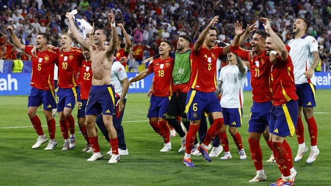 Timnas Spanyol dapat dukungan warga Gaza untuk juara Euro 2024. [REUTERS/Michaela Stache]