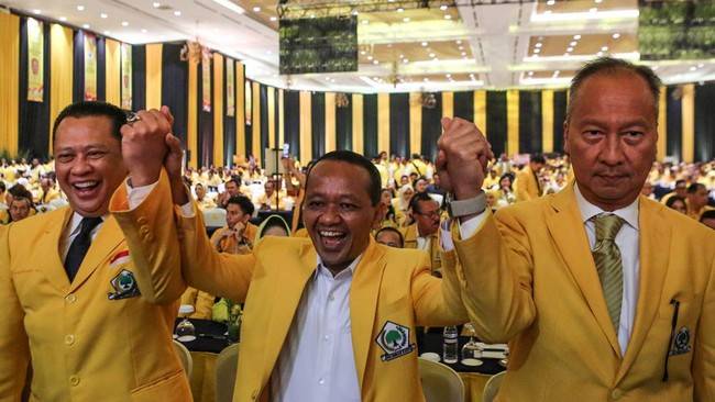 Bahlil Lahadalia resmi ditetapkan sebagai Ketua Umum Golkar dalam munas partai, Rabu (21/8/2024). (SuarIndonesia/ANTARA FOTO/ASPRILLA DWI ADHA)