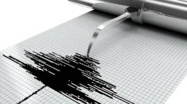 Sejumlah bangunan rumah rusak usai gempa bumi berkekuatan magnitudo 5,8 mengguncang wilayah DI Yogyakarta, Senin (26/8/2024) malam. (Istockphoto/Doguhakan)