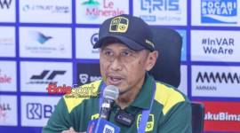 Pelatih Barito Putera, Rahmad Darmawan,  memberikan keterangan kepada awak media di Jakarta International Stadium (JIS), Jakarta Utara, Sabtu (10/8/2024) ma;am. (SuarIndonesia/Repro