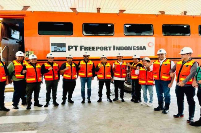 Perusahaan Jhonlin Group milik Andi Syamsudin Arsyad alias Haji Isam melakukan kunjungan kerja ke PT Freeport Indonesia, Papua, Rabu (7/8/2024). (ANTARA/HO-Jhonlin Group)