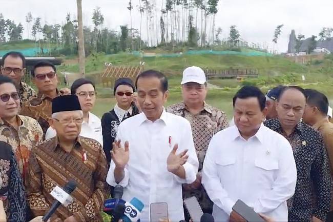 Tangkapan layar - Prabowo Subianto bersama para menteri Kabinet Indonesia Maju (KIM) saat mendampingi Presiden Joko Widodo dan Wakil Presiden Ma'ruf Amin dalam sesi konferensi pers di IKN, Penajam Paser Utara, Kalimantan Timur, Senin (12/8/2024). (ANTARA/Andi Firdaus)