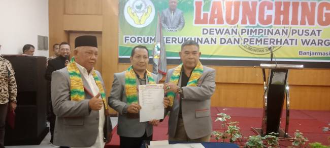 Forum Kerukunan dan Pemerhati Warga Kalimantan (FKPWK) resmi dilauching (diluncurkan) bertempat di Hotel Banjarmasin International (HBI) Jalan A Yani KM 4,5 Banjarmasin Timur, Sabtu (17/8/2024). (SuarIndonesia/DO)