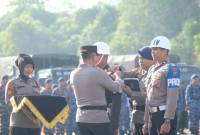 Kapolda Kalsel Irjen Pol Winarto,  memimpin Apel Gelar Pasukan berlangsung di Lapangan Polri Km  21 Banjarbaru, Jumat (23/8/2024) (SuarIndonesia/Ist)