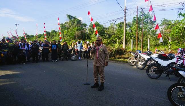 Kegiatan diawali pembacaan pesan-pesan pahlawan oleh Ketua Legiun Veteran Republik Indonesia Kabupaten Tanah Bumbu (SuarIndonesia/Repro)