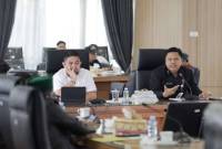 etua DPRD Provinsi Kalsel, HM. Muhammad Syaripuddin, SE, MAP dan Ketua TAPD Pemprov Kalael Ir. Roy Rizali Anwar. S.T., M.T