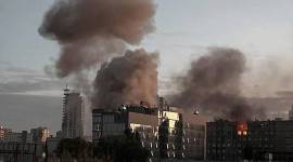 Ratusan rudal dan drone Rusia serang kota-kota di Ukraina tanpa ampun. (REUTERS/GLEB GARANICH)