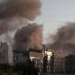 Ratusan rudal dan drone Rusia serang kota-kota di Ukraina tanpa ampun. (REUTERS/GLEB GARANICH)