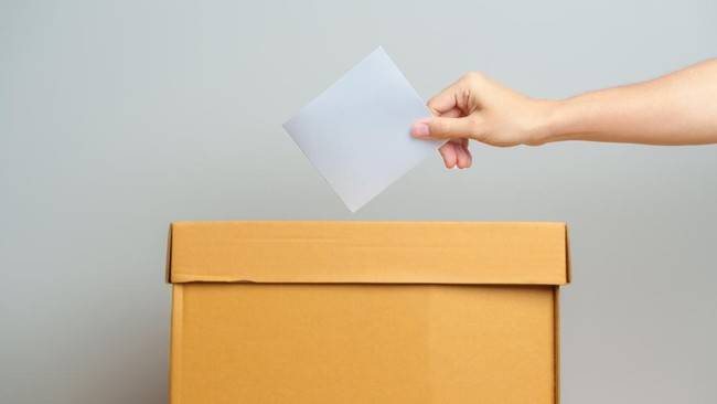 Foto Ilustrasi -- KPU respons lawan kotak kosong di Pilkada 2024. (iStock/Panuwat Dangsungnoen)