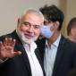 Pemimpin Hamas, Ismail Haniyeh, disebut tewas akibat bom yang telah diselundupkan di tempatnya menginap di Teheran, Iran, sejak beberapa bulan lalu. (REUTERS/Aziz Taher)