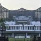 
Plt Kepala Otorita Ibu Kota Nusantara (OIKN) Basuki Hadimuljono memastikan desain Istana Garuda di Ibu Kota Negara (IKN) Nusantara tidak berubah. (ANTARA FOTO/Hafidz Mubarak A)